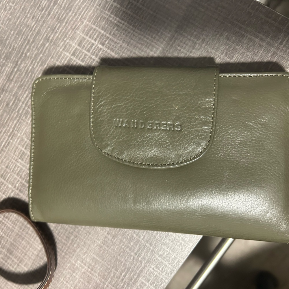 Wanderers Olive Green Leather Wallet